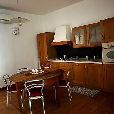 Il Grappolo D'Alba Apartment Bagian luar foto